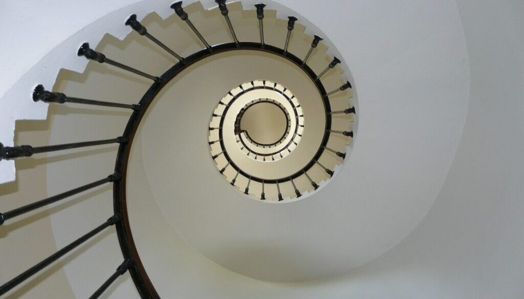 fda54-staircase-274614_1920