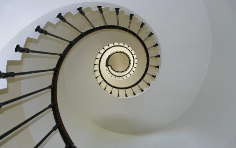 fda54-staircase-274614_1920